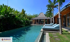 location villa little mannao kerobokan 05